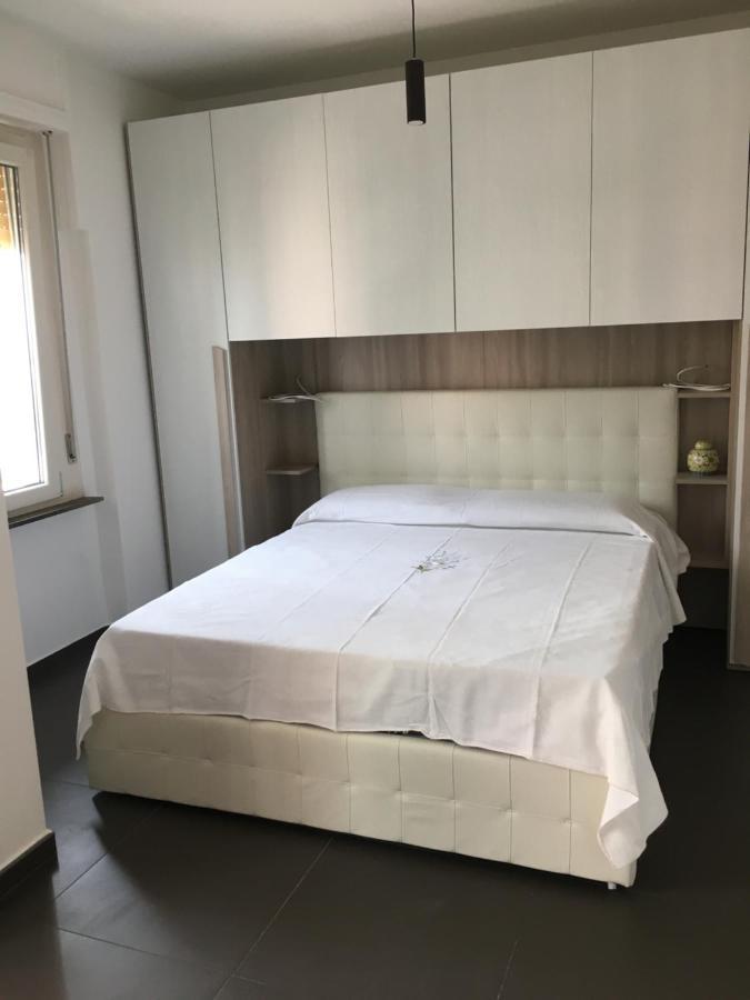 Seaside Apartments Casa Carla E Casa Andrea ออลเบีย ภายนอก รูปภาพ
