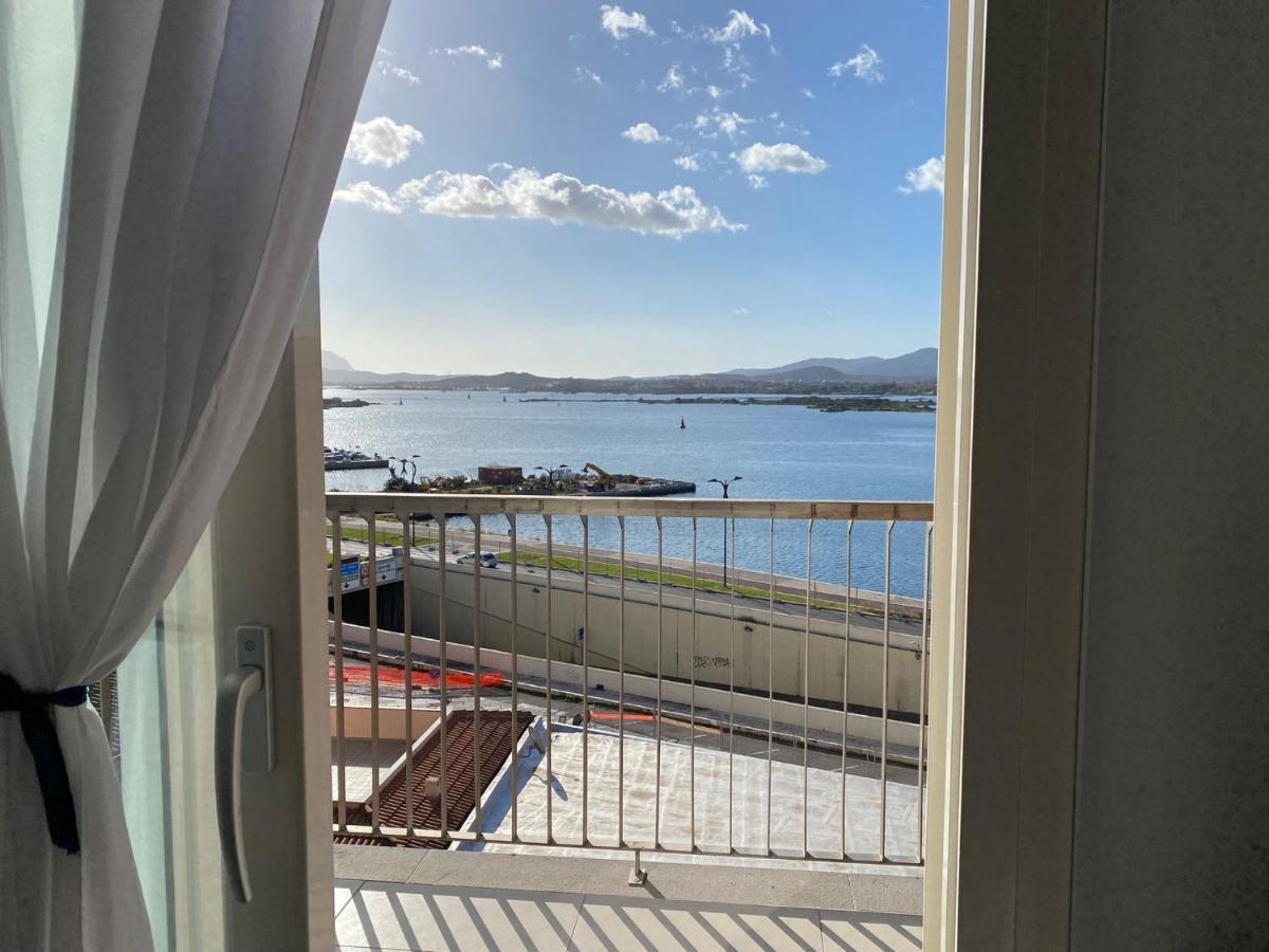 Seaside Apartments Casa Carla E Casa Andrea ออลเบีย ภายนอก รูปภาพ