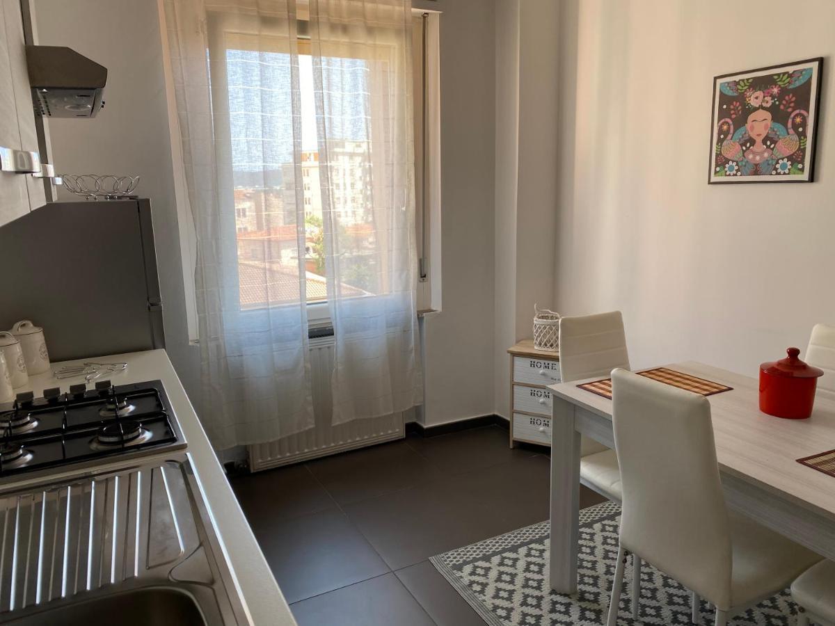Seaside Apartments Casa Carla E Casa Andrea ออลเบีย ภายนอก รูปภาพ