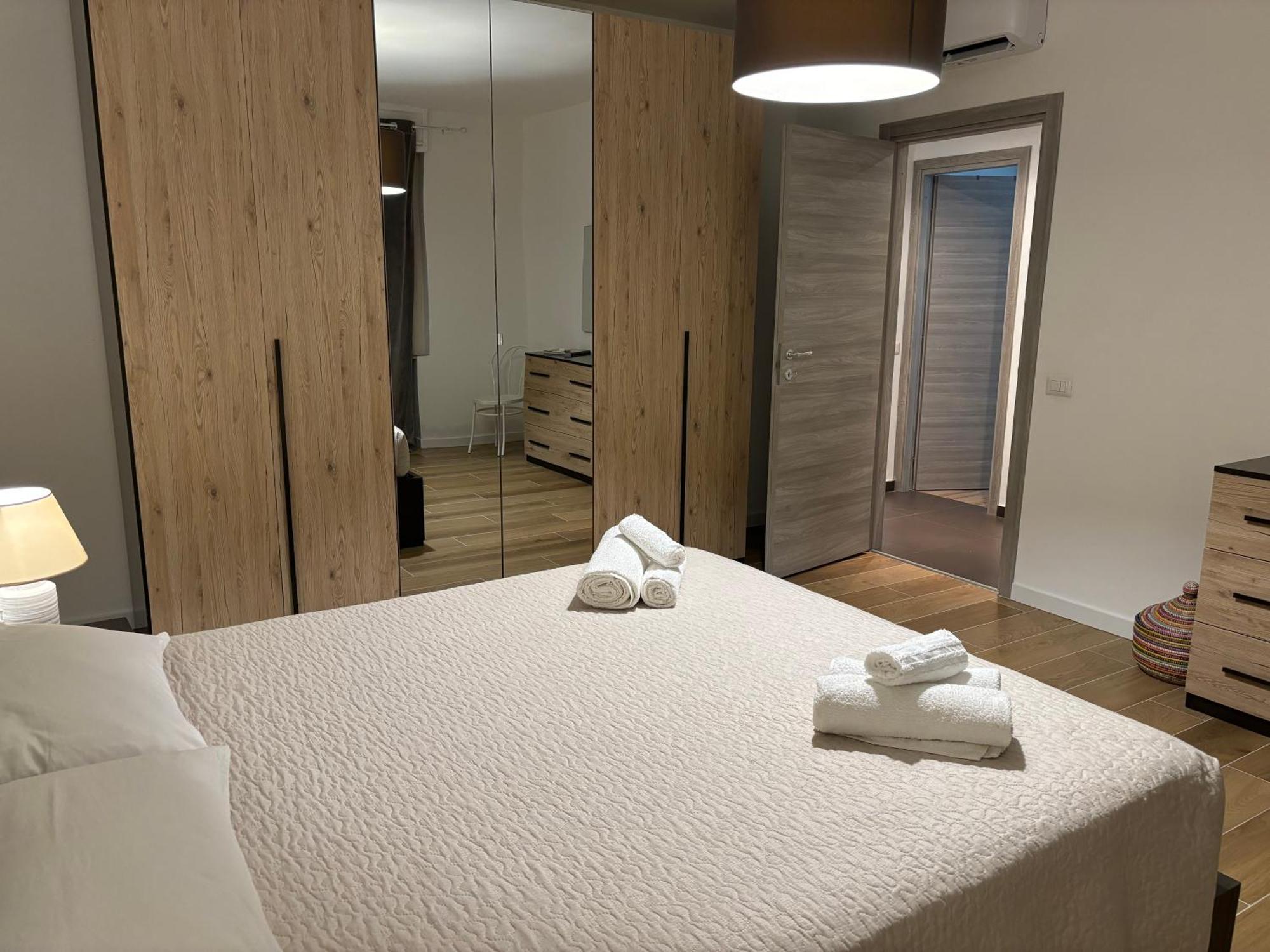 Seaside Apartments Casa Carla E Casa Andrea ออลเบีย ภายนอก รูปภาพ